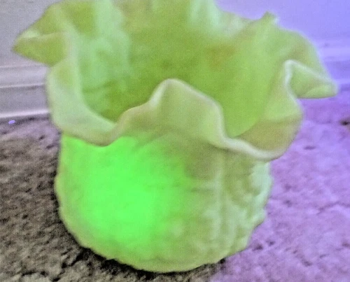 Fenton Uranium custard satin lime green Ruffled VASE with poppies vintage