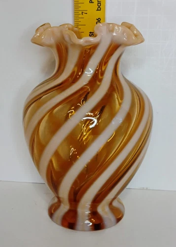 Vintage 1970's Fenton Caramel Cameo Opalescent Spiral Optic Swirl 6.5" Vase