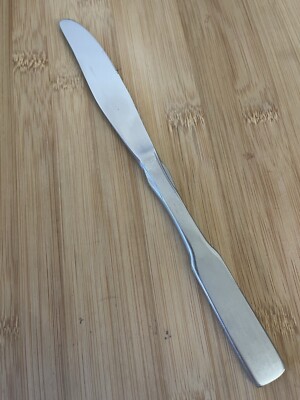 Rogers Co S/R Stainless Satin Fiddle Wings OLDE BOSTON Dinner Knife 8.75''