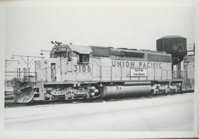 #ad 3 Union Pacific 3000hp DRS SD40 2 #3186 Bensenville ILL Train Photo $15.00