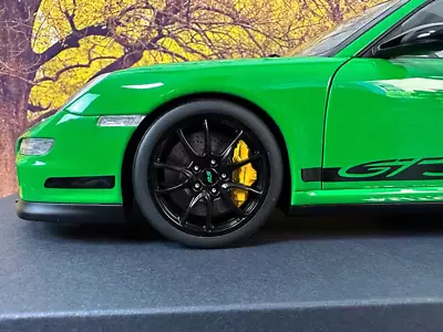 AUTOart 1/12 Porsche 911 997 GT3 RS Super Car Diecast Model AUTOart 1/12 Porsche 911 997 GT3 RS Super Car Diecast Model