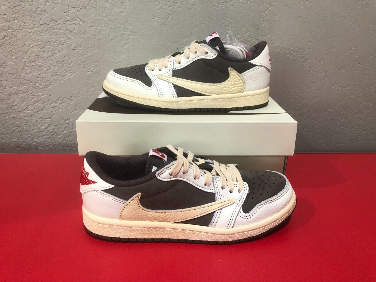 Air Jordan 1 Low x Travis Scott Mocha