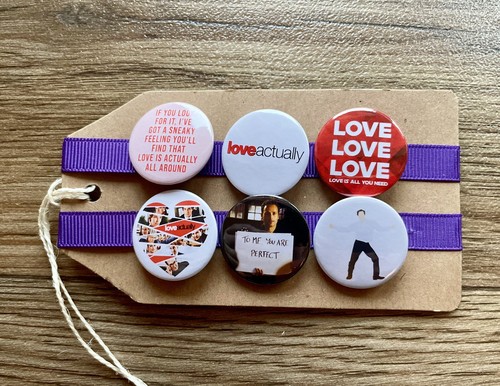 Love Actually - Button Pin Badge Set - Christmas Film, Holiday Movie, Romance - Picture 1 of 3