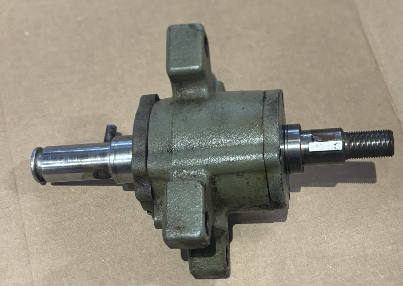 HOBART 5214 LOWER GEAR DRIVE BOX ASSEMBLY BONE MEAT SAW COMMERCIAL