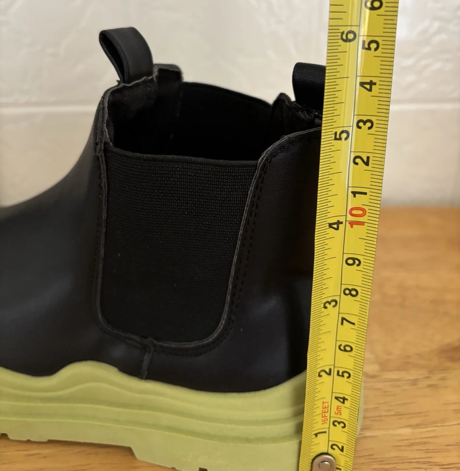 Unisex All Weather Boots Chelsea Style Black Green Kids Children’s Size 34/220 - Image 4 of 4
