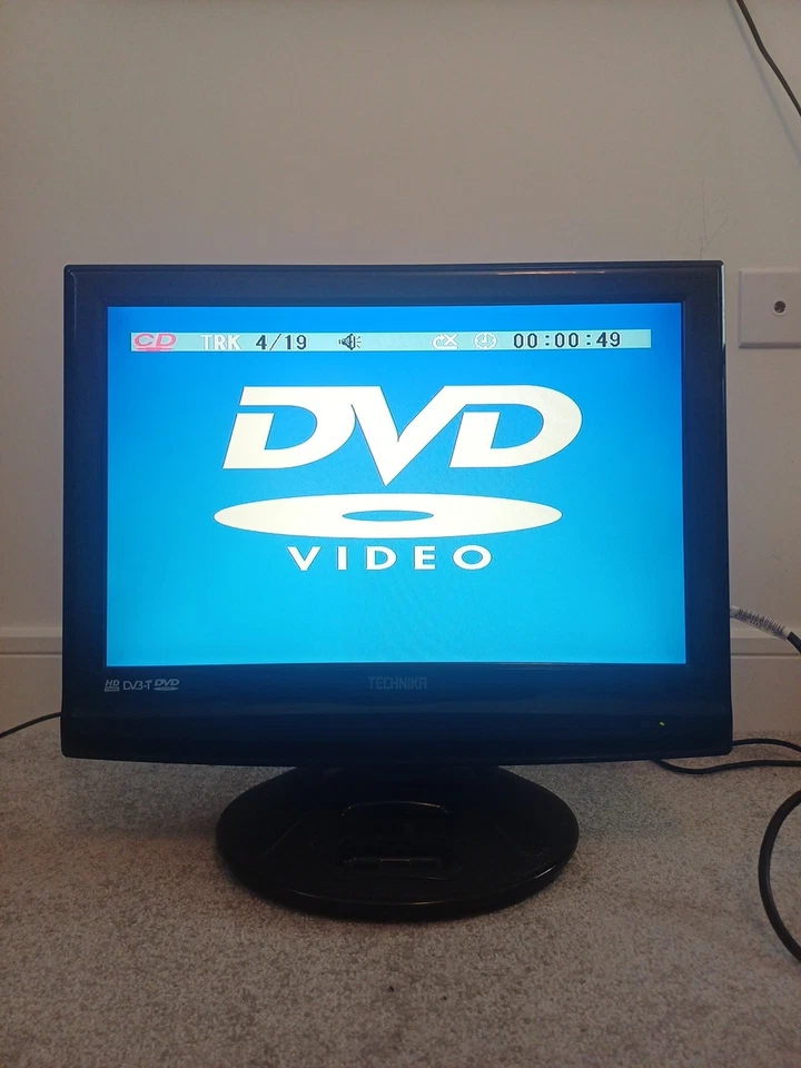 Technika M19/36B 19" LCD TV, HD Ready, DVD, iPod Dock With Freeview and Remote - Image 3 of 4