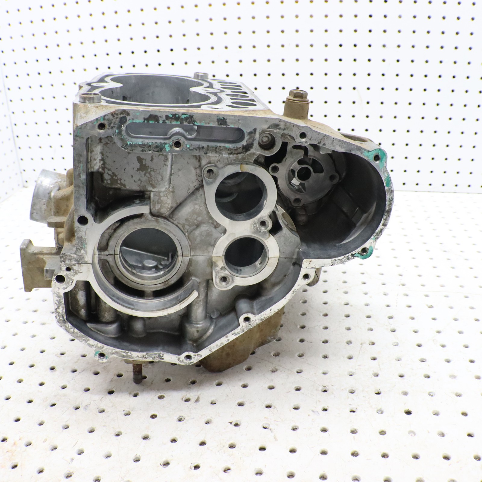 2009 Polaris Rzr 800 Crankcase Engine Case 2203301