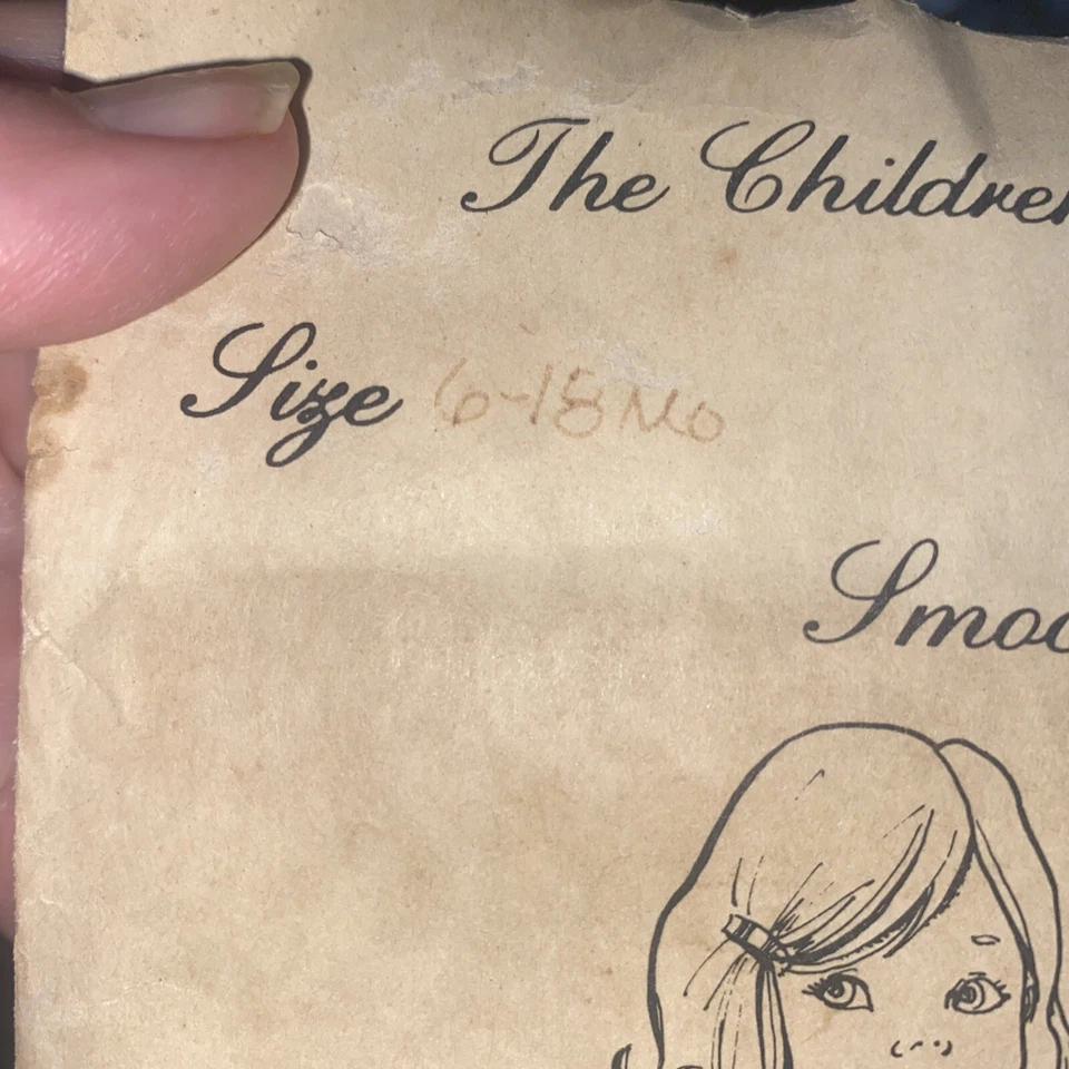 Children's Corner Pattern  SMOCKED BISHOP cut Size 6-18 Months Vintage 1979 - Image 3 of 4