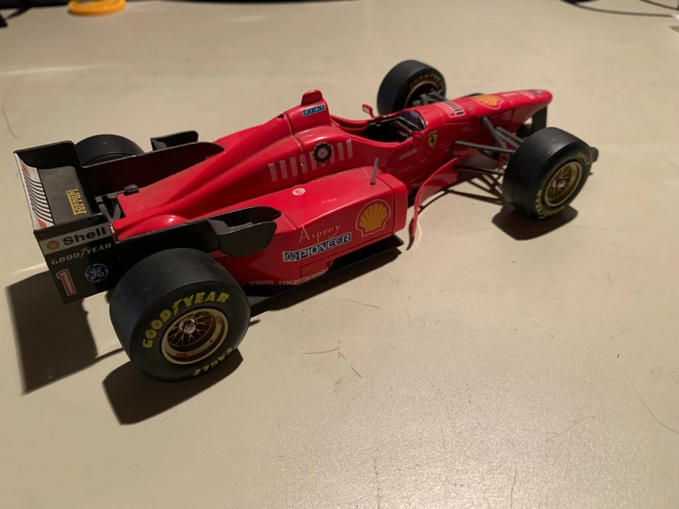 Ferrari F310 1996 Shumacher Collezione Maisto Shell Originale 1/20 - Immagine 4 di 4