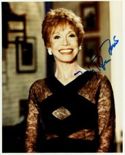 Mary Tyler Moore signed authentic 8x10 photo COA