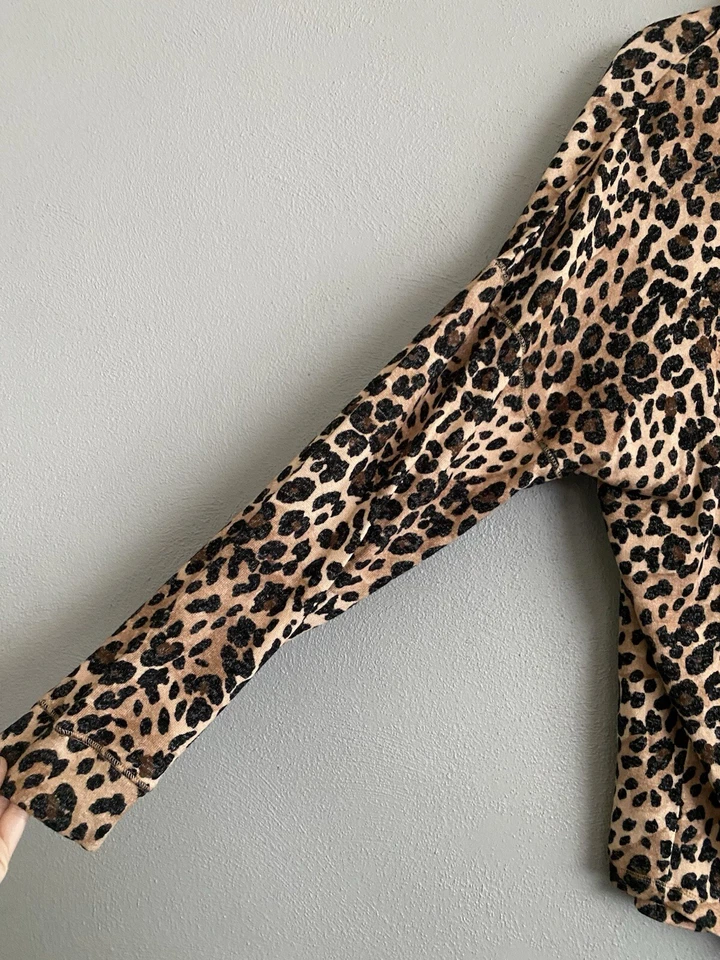 Camisa Andrew Marc Leopardo Manga Larga Talla 2X Estampado Animal Capucha Cuello Atletismo Foto 4 de 4