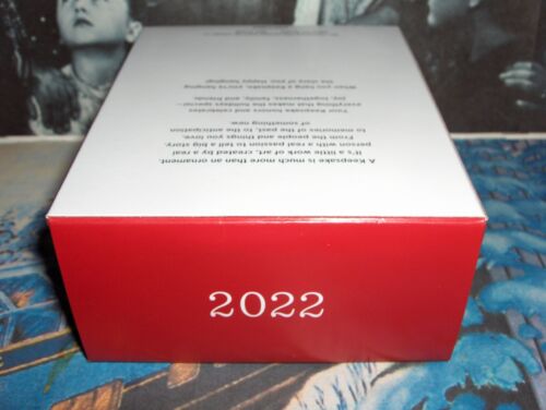 The Undertaker`2022`WWE Wrestling Hero-Hallmark Tree Ornament-NEW- FREE SHIPPING - Picture 6 of 6
