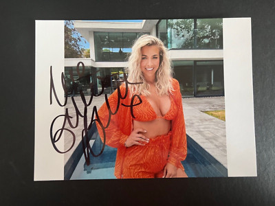 GEMMA ATKINSON - BELIEBTE SCHAUSPIELERIN UND MODELL - AUSGEZEICHNET SIGNIERTES FOTO
