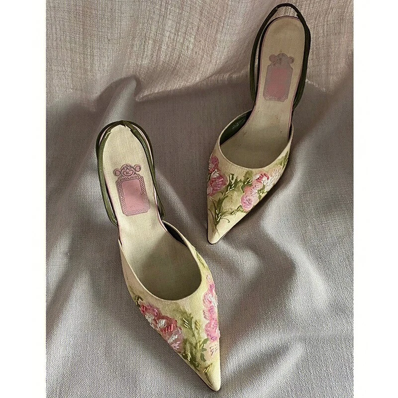 Sandalias de tacón alto poco profundas para mujer con flores de verano para mujer Zapatos de salón Vestido Fiesta Foto 3 de 4