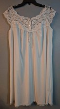 Vintage Seamprufe Pastel Blue Nylon Floral Lace Nightgown-Size M