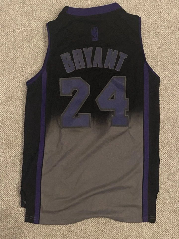 Adidas NBA Los Angeles Lakers Kobe Bryant #24 Limited Edition Fadeaway Jersey M - Image 2 of 4
