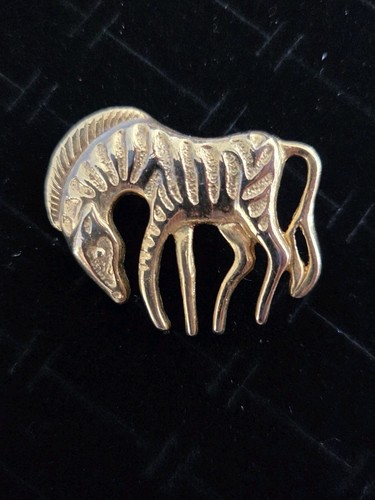Vintage ZEBRA Brooch Pin Gold Tone Elegant Collectible
