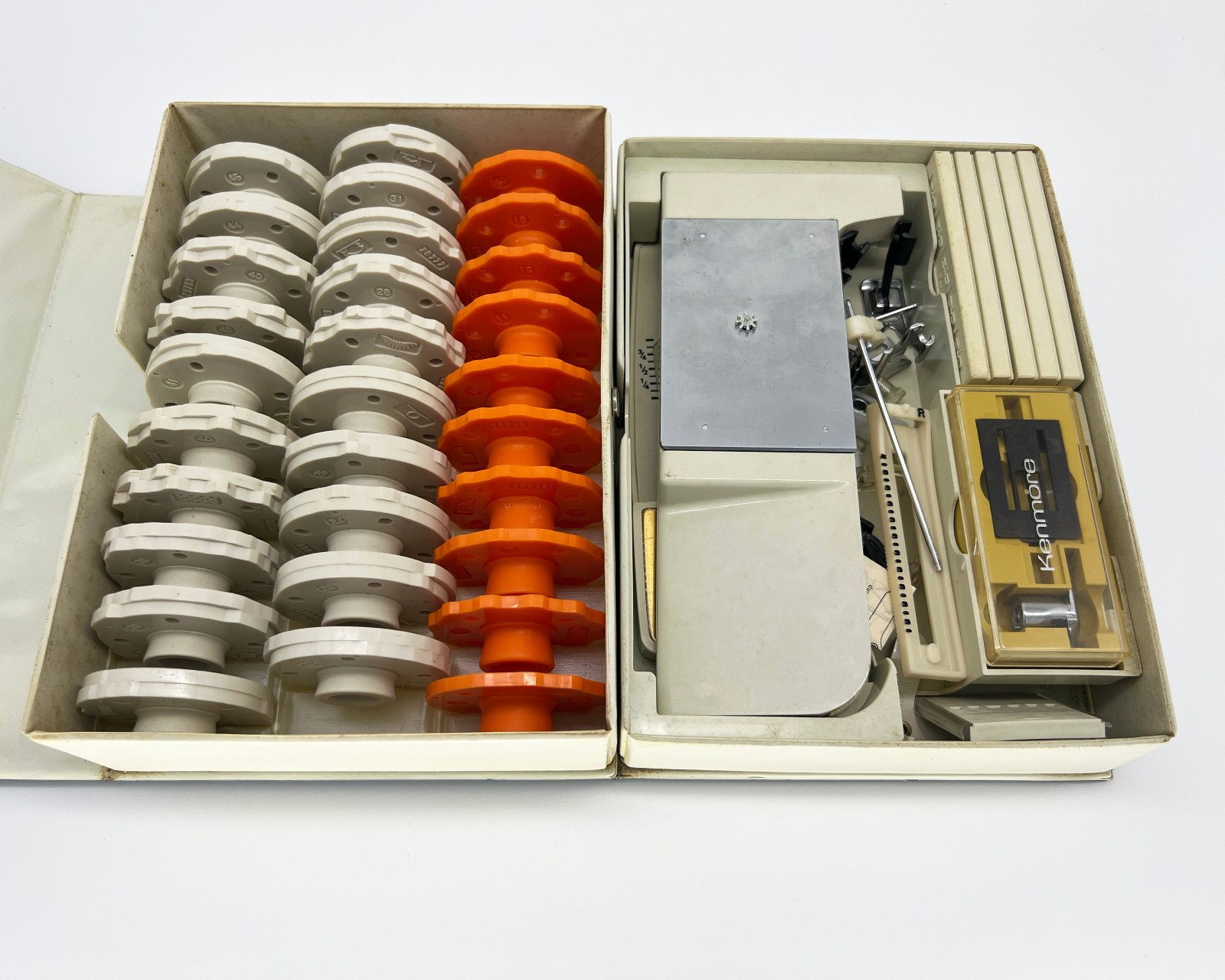 VTG Sears Kenmore Pattern Cams Accessories Buttonholer Case sewing machine Parts