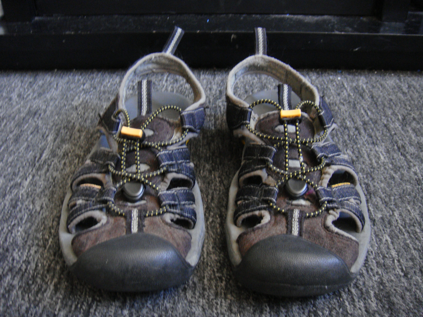 Keen sandali uomo taglia 9 5 impermeabili scarpe nere