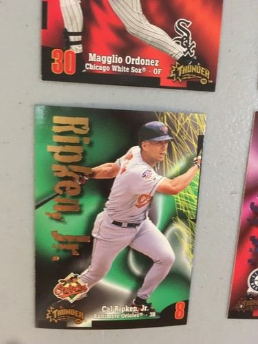 1998 Skybox Circa Thunder Baseball Complete 1-300 Card Set - Picture 5 of 7