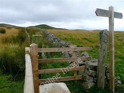 Foto 6x4 Grenzübergang Kirk Yetholm Dies ist der Punkt, wo St Cuthber c2009