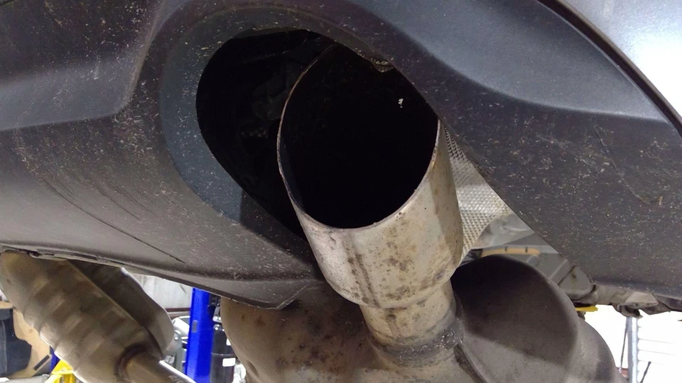 Silenciador de escape traseiro conversível destro direito 8f0253609h OE compatível com AUDI A5 2010-2011 - Imagem 2 de 4