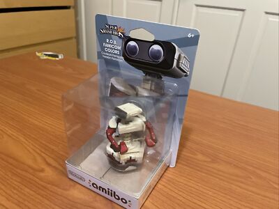 Nintendo Amiibo Super Smash Bros. R.O.B. Robot Famicom Colors