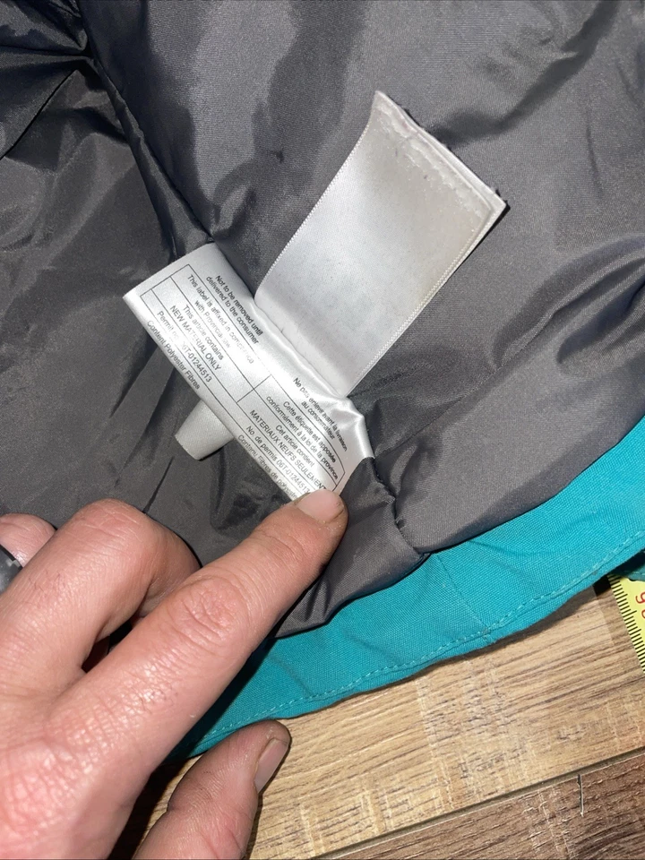 Bonfire Snowboarding Jacket women’s Medium - Image 3 of 4