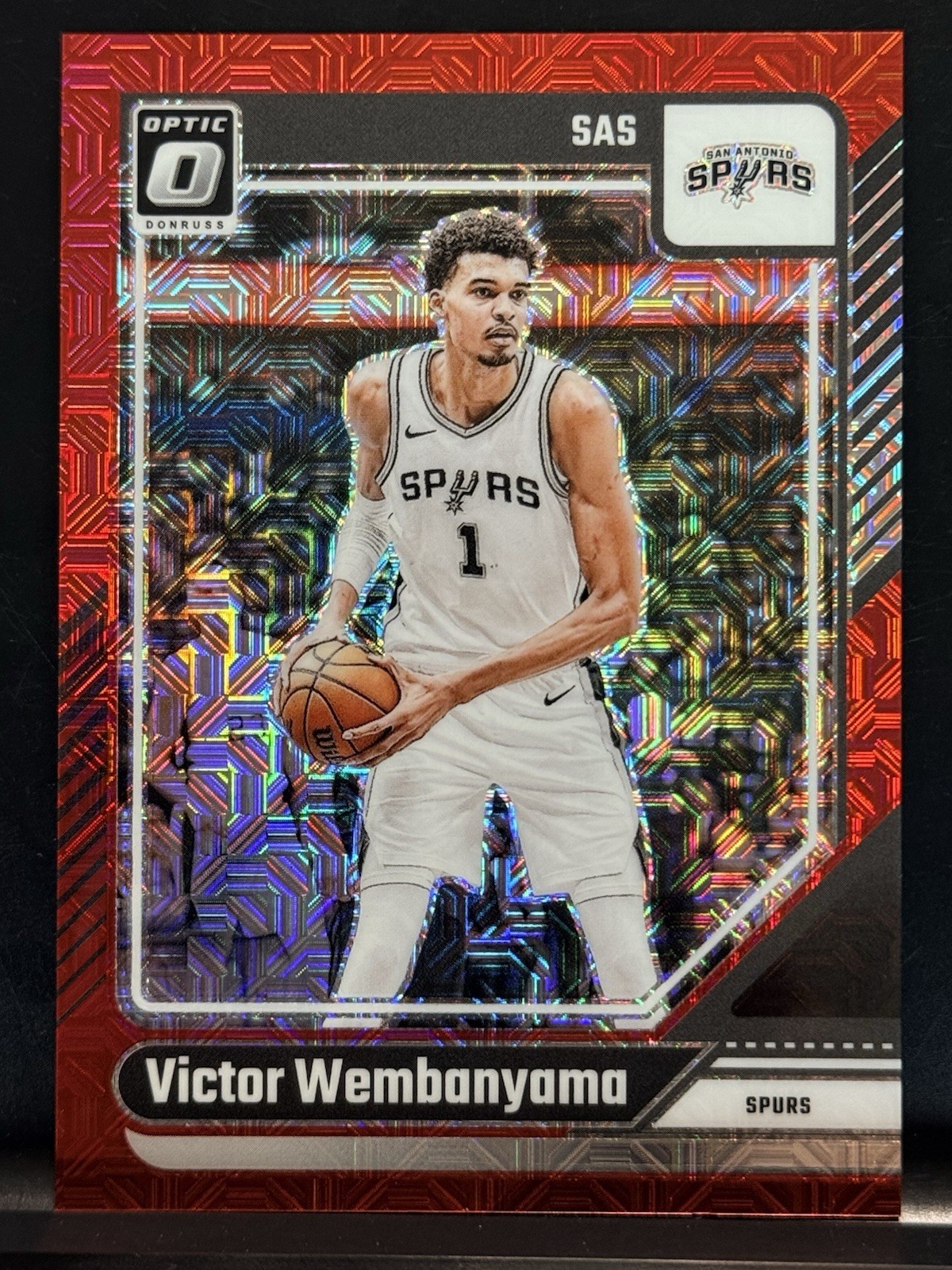 Panini Donruss Optic 2024-25 Victor Wembanyama Choice Red Prizm 17/88 #45 Spurs