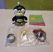 2009 Kid Robot Futurama Series 1 Nibbler W/Original Paper Sealed Accessories