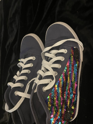 Girls shoes, sparkly, size4
