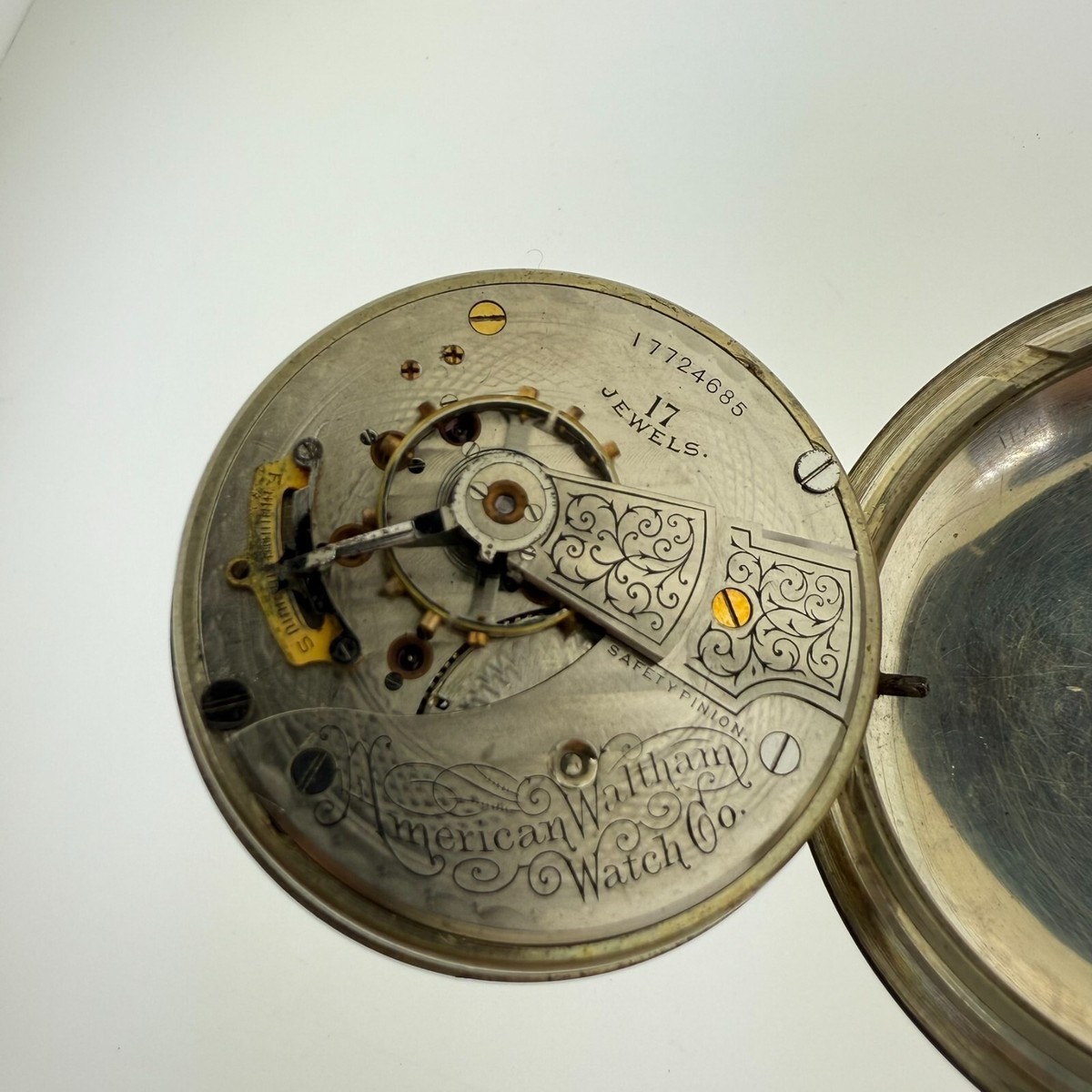 Antique 1909 Waltham 18s 17J Pocket Watch – Grade 825 Model 1883