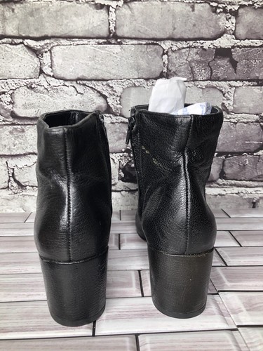 Banana Republic Black Leather Side Zip Heel Booties Boots Women Sz 6M US/36.5EU - Picture 17 of 18