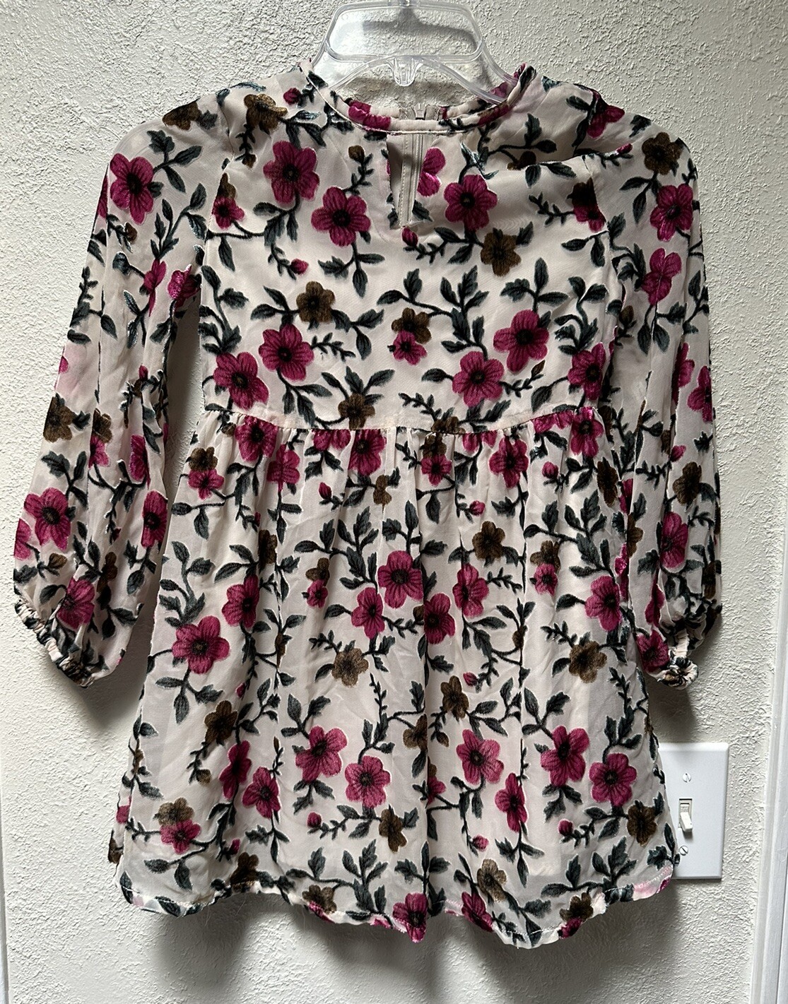 Picture 2 of 6