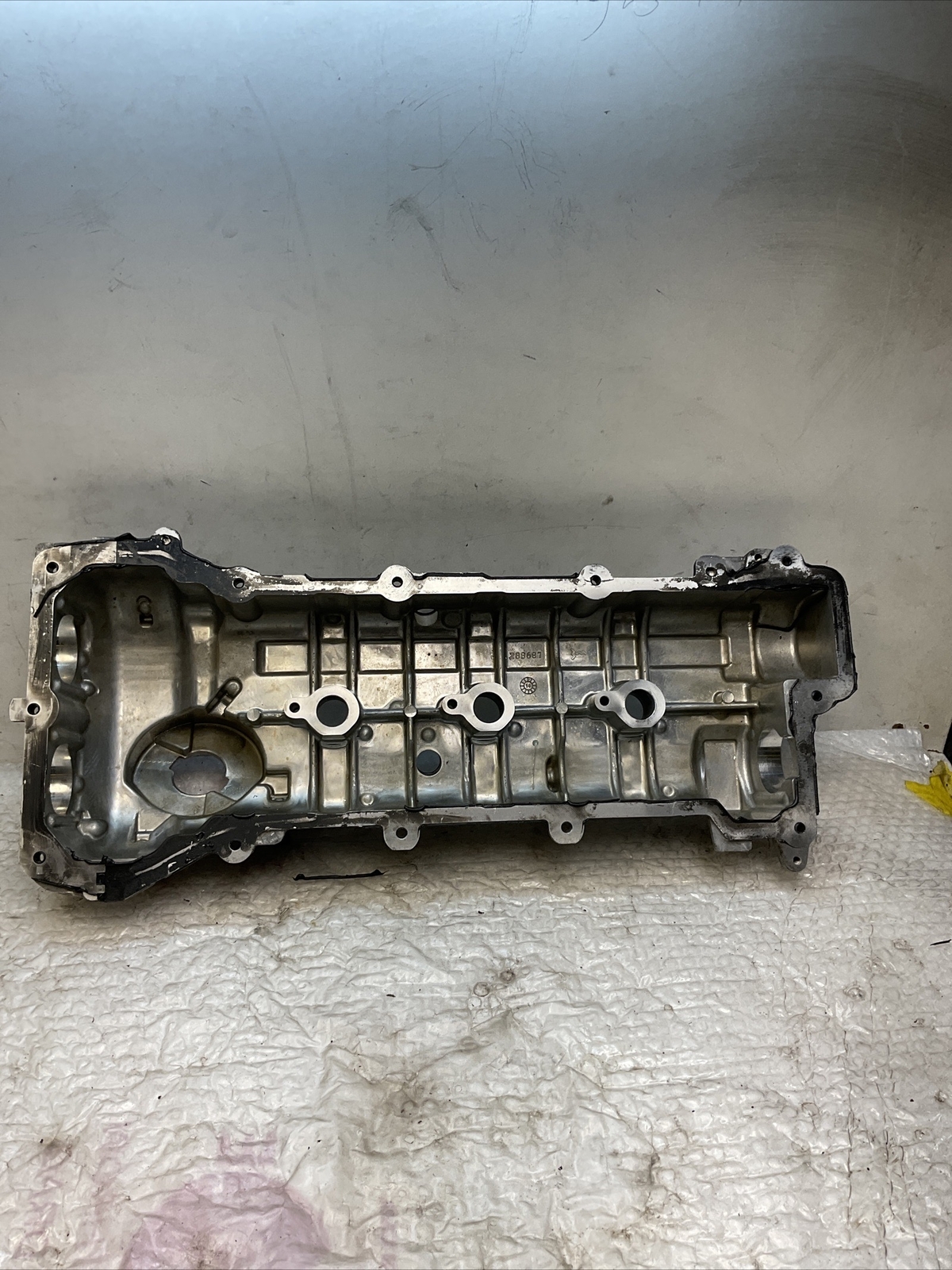 14-17 Maserati Ghibli ￼￼3.0L ENGINE LEFT CYLINDER HEAD VALVE COVER 36,485 Miles