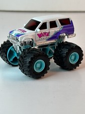 Road Champs 1:64 Scale Monster Truck, 1996 Chevrolet, Wave Dasher #1