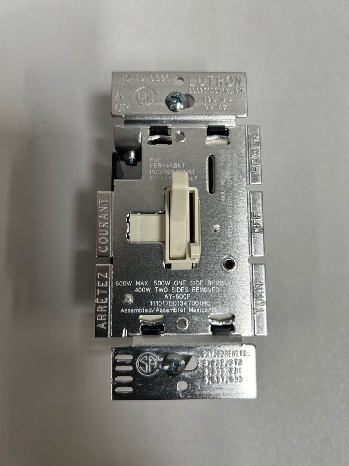 UNUSED Lutron AY600PLA Light Almond 1Pole Toggle Dimmer Switch (A3