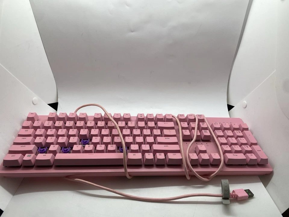 Razer Huntsman Gaming Keyboard Pink Quartz Opto-Mechanical UK Layout – Tested - Image 4 of 4