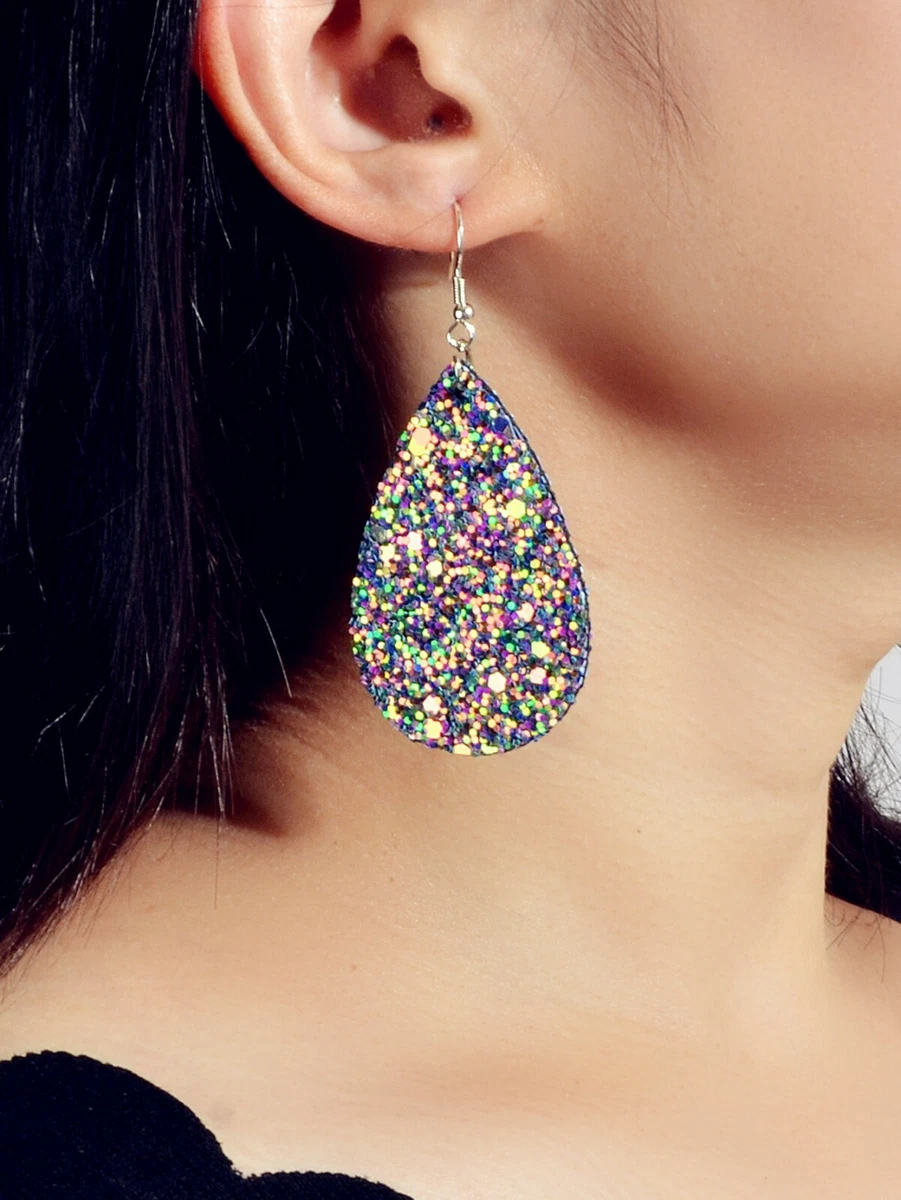 Water outlet drop earrings