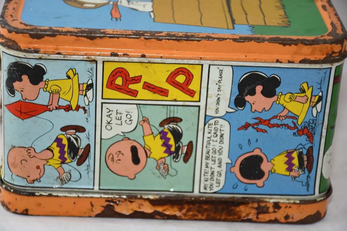Vintage 1959 King-Seeley Peanuts Charlie Brown Snoopy + Metal