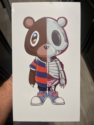 The Canvas Don Kanye West  SKELYETON BEAR!' Vinyl Figure