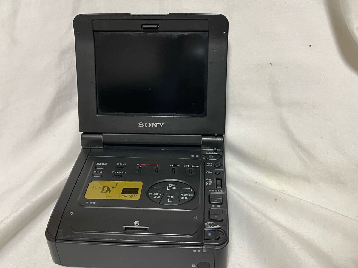 Junk Sony GV-D900 NTSC Video Walkman Digital8 Hi8 8mm Player