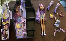 Monster High G3 Skulltimate Secrets Fearidescent Clawdeen w/ Case & Accessories