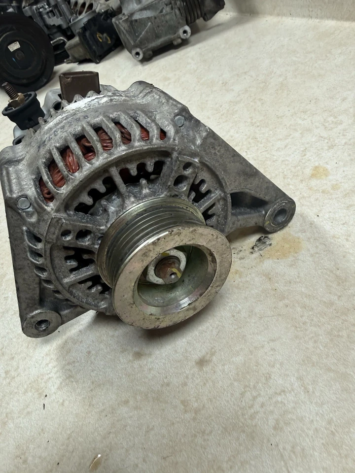 Alternador para Toyota Corolla 2003-2008 Foto 3 de 4