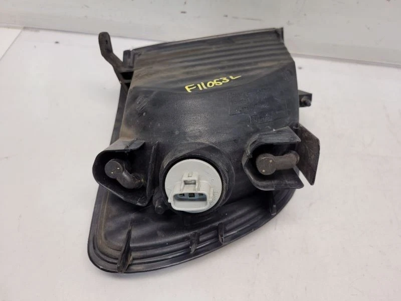 Señal de giro izquierda para conductores Toyota Sienna 2001-03 - montado en guardabarros  Foto 3 de 4