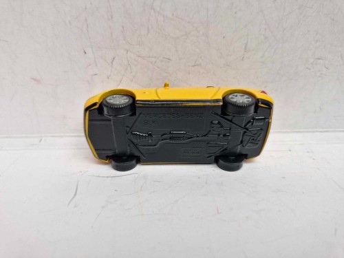 Herpa Mercedes SLK chiuso giallo pressofuso 1:66 senza scatola usato in buone condizioni - Foto 10 di 10