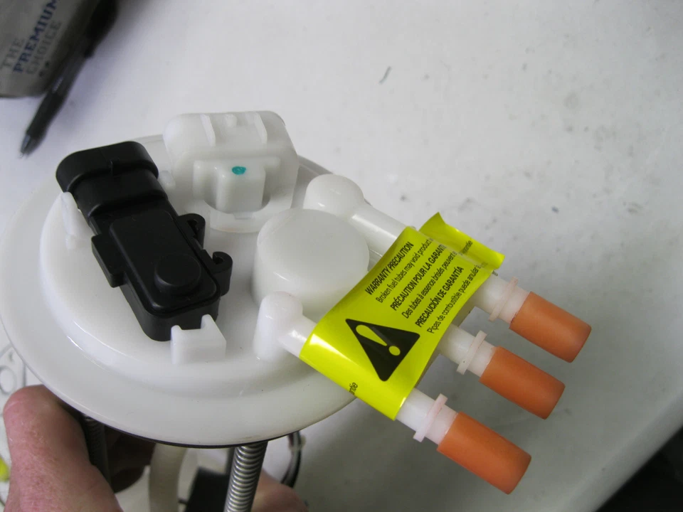 Spectra Premium Industries SP413M - Fuel Pump Module Assembly Foto 4 de 4