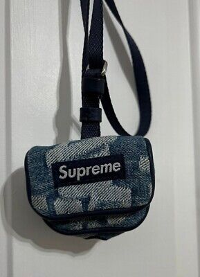 SS22 Supreme Fat Tip Jacquard Denim Airpod Case Headphones SS22 Supreme Fat Tip Jacquard Denim Airpod Case Headphones