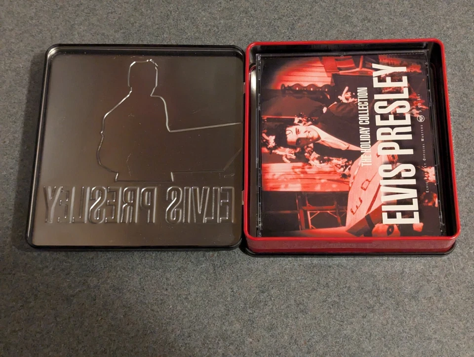 The Holiday Collection de Elvis Presley (Caja de 3 CD Collector Tin, 2007, Sony)  Foto 3 de 4