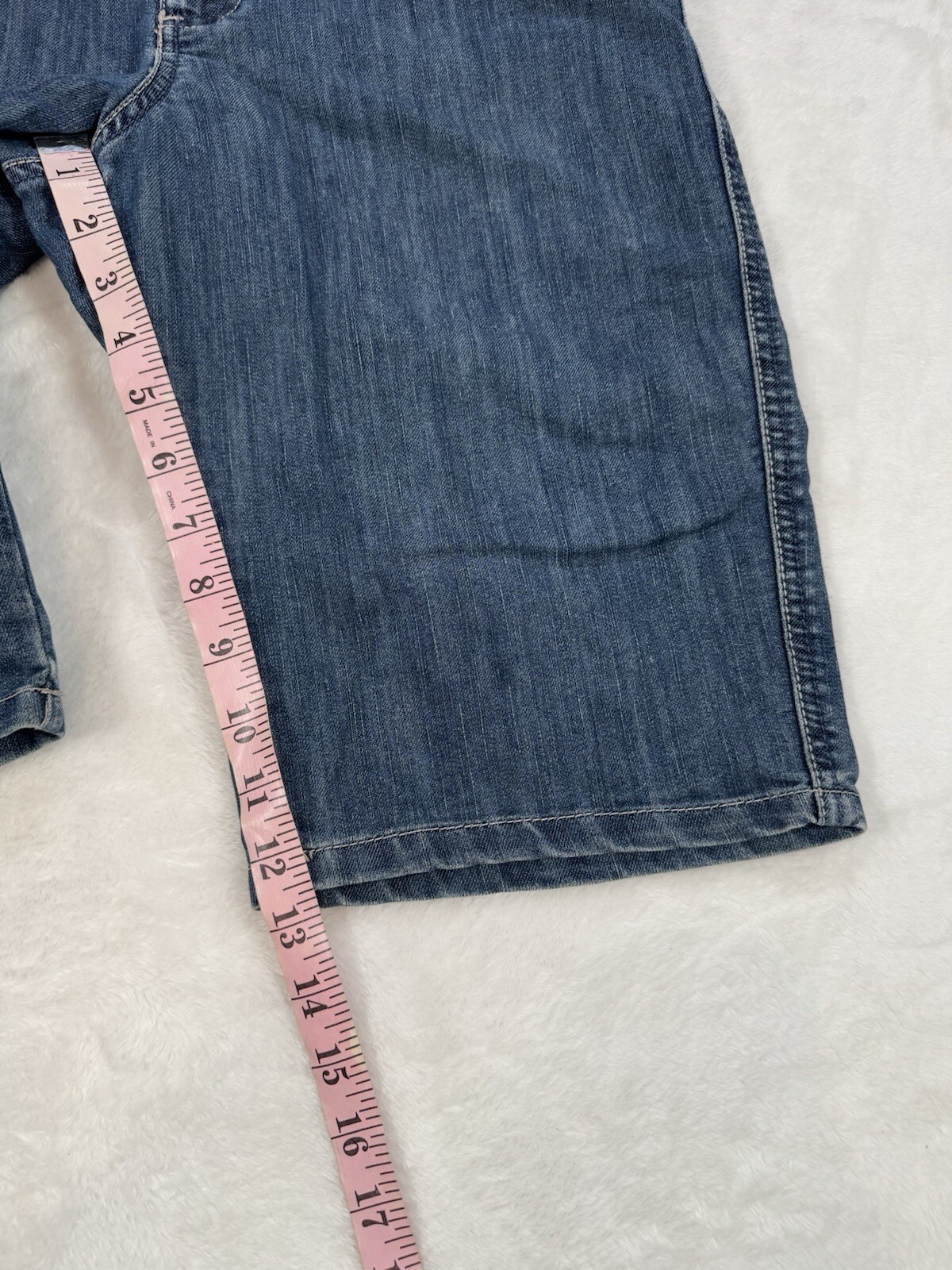 Lee One True Fit Lower On The Waist Shorts SIze 8M thumbnail 4